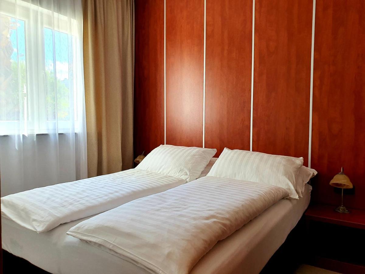 Boutique Hotel Bora & Villas Garamm Pakoštane 外观 照片