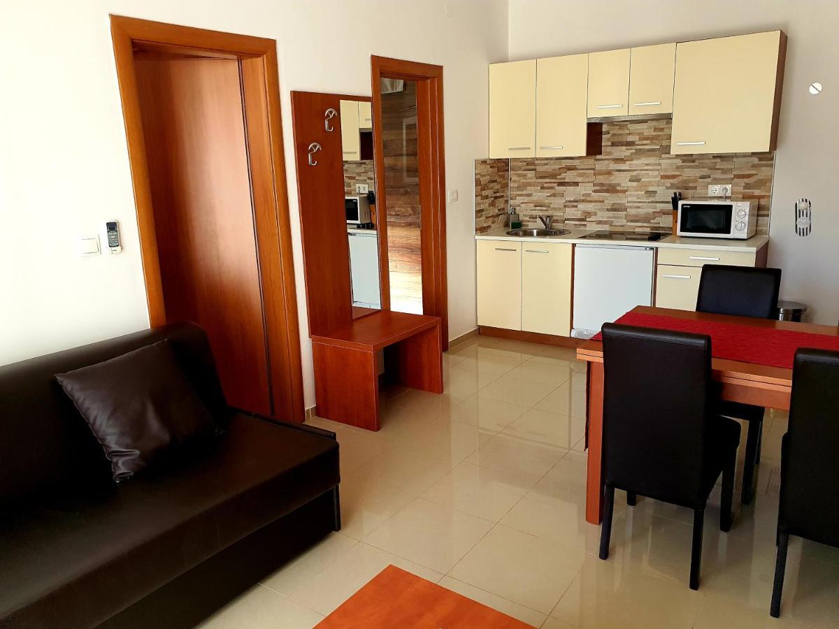 Boutique Hotel Bora & Villas Garamm Pakoštane 外观 照片