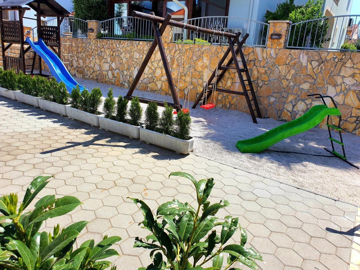 Boutique Hotel Bora & Villas Garamm Pakoštane 外观 照片